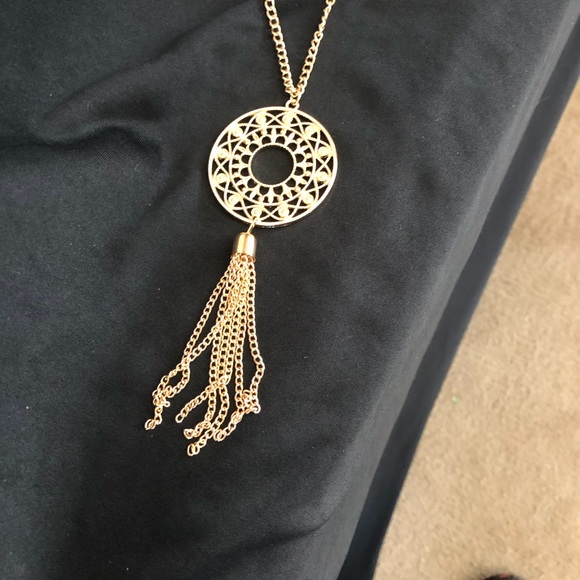 3 FOR $15🔥Necklace With Matching Earrings - Picture 2 of 3